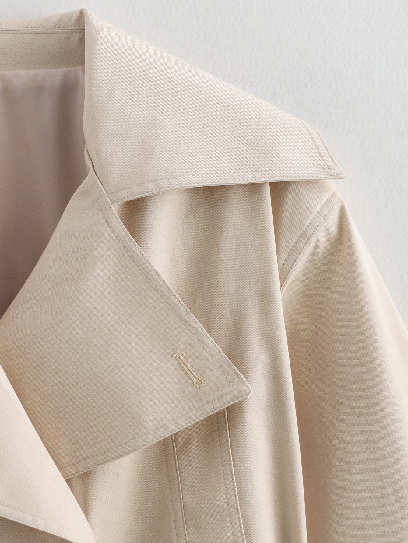 Damen Kurztrenchcoat – Elegante Übergangsjacke mit Gürtel in Blau, Braun & Beige