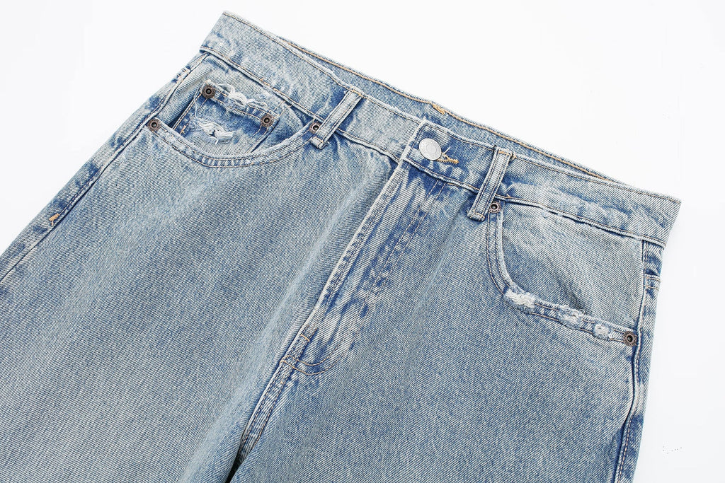 Damen Boyfriend Jeans Hellblau mit Destroyed Look & Patchwork-Details – Vintage High Waist