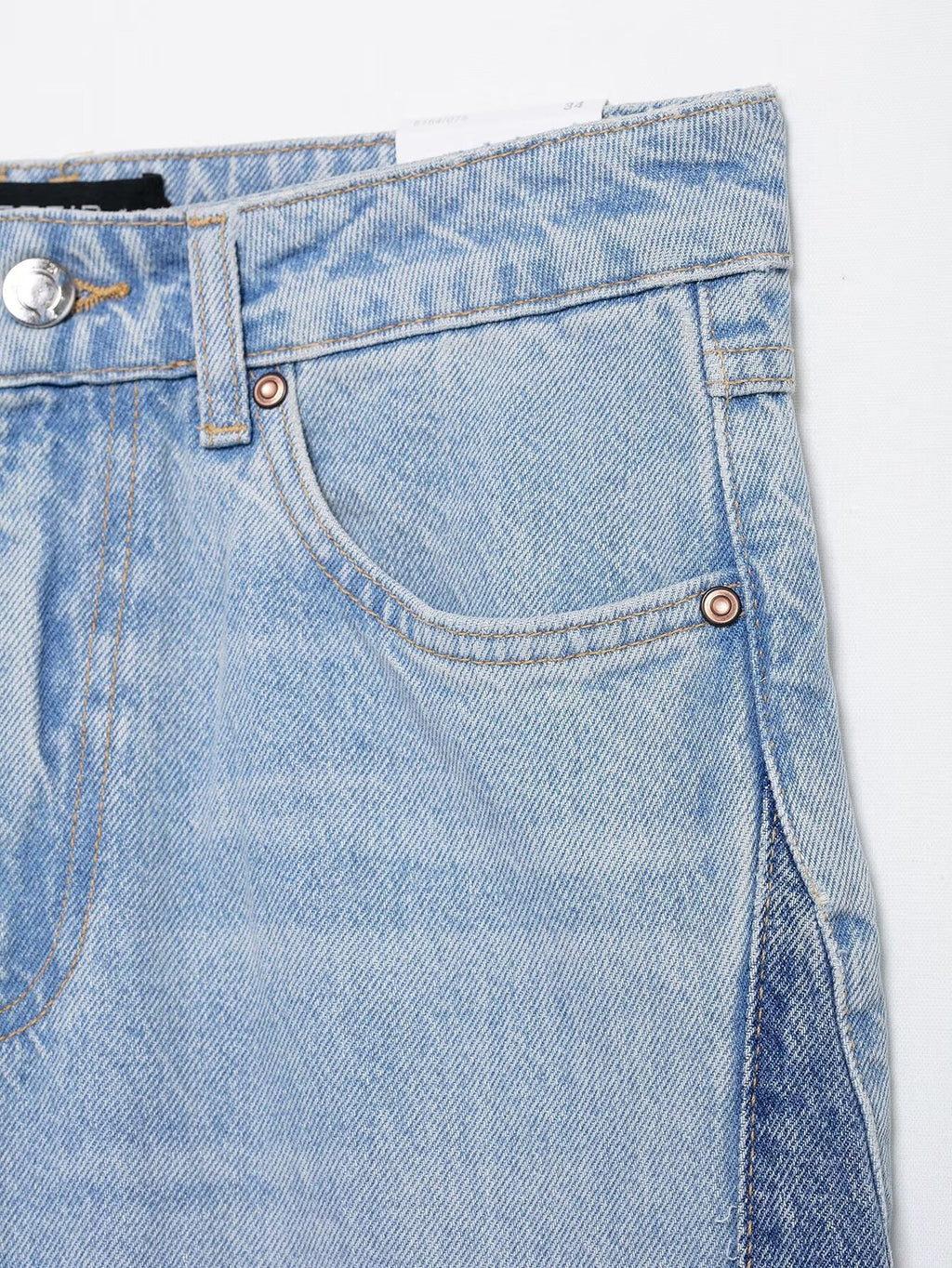 Two-Tone Wide-Leg Jeans – Trendige Damenjeans im Colorblock-Design