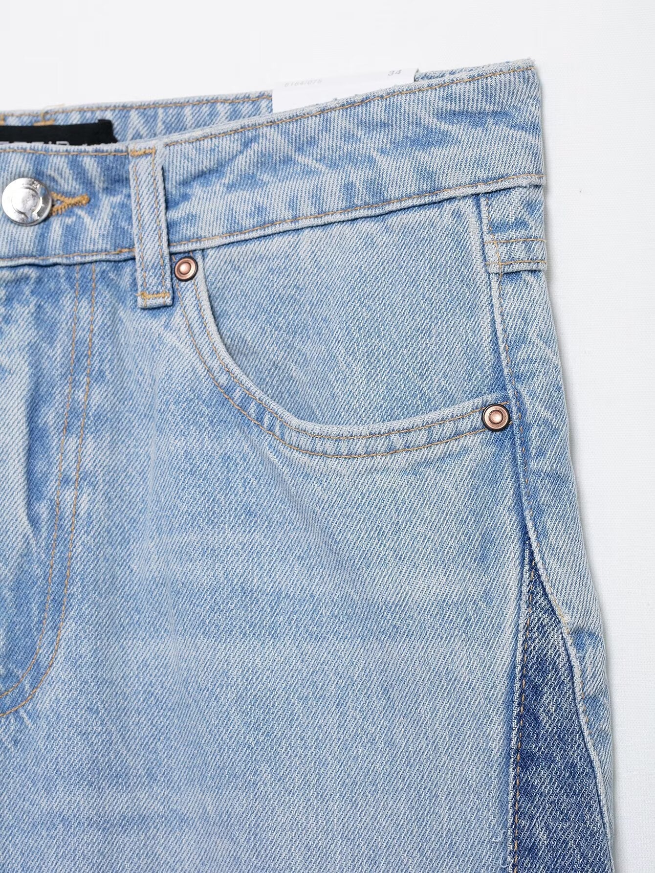 Two-Tone Wide-Leg Jeans – Trendige Damenjeans im Colorblock-Design